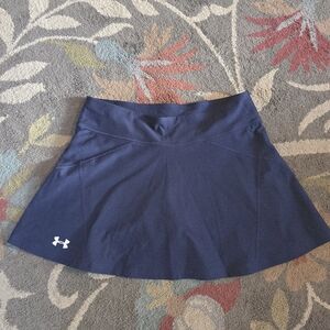Under Armour Women's Athletic Tennis Navy Blue Skater Skirt with shorts - size L